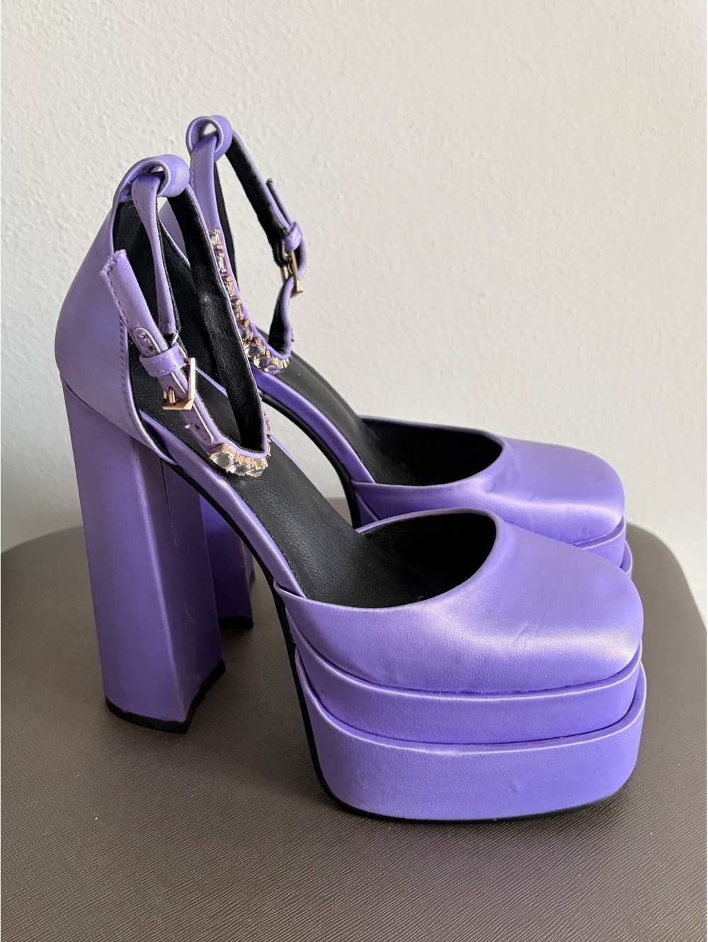 Y2K Purple Satin Platform Heels Size 8 Rhinestone Chunky High Heels